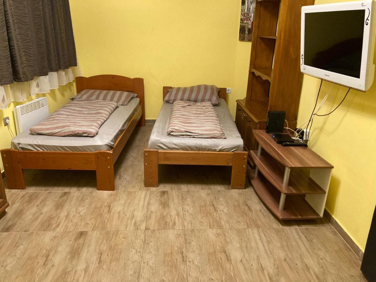 Roland Apartmant Zuglo 부다페스트 외부 사진